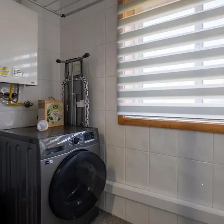 Appartement Familyhub - Ecohost - Spacious 3-bedroom For 8 People With Ac And Parking Near Porto And The Beaches
