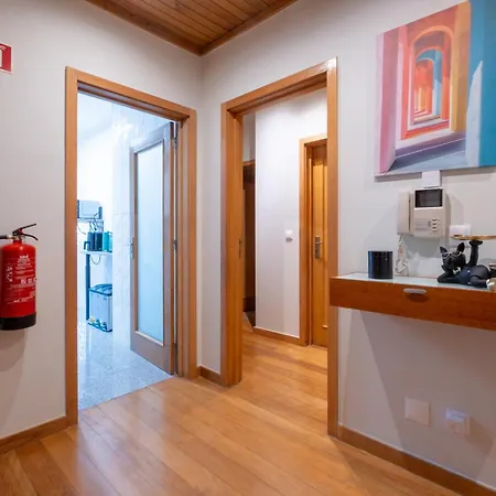 Familyhub - Ecohost - Spacious 3-bedroom For 8 People With Ac And Parking Near Porto And The Beaches * Senhora da Hora
