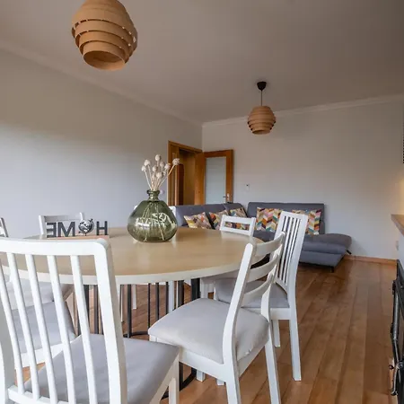 アパート Familyhub - Ecohost - Spacious 3-bedroom For 8 People With Ac And Parking Near Porto And The Beaches