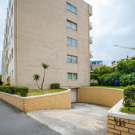 Familyhub - Ecohost - Spacious 3-bedroom For 8 People With Ac And Parking Near Porto And The Beaches アパート